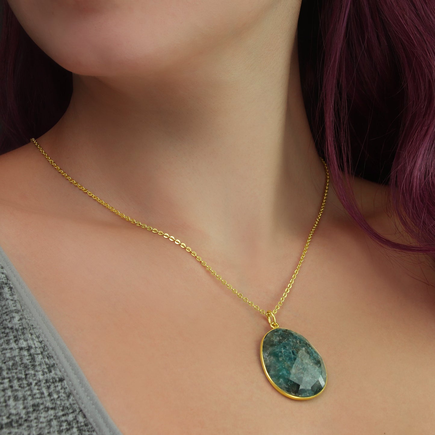 GIOVE MIO Cadena con Dije Urano en Plata 925 Bañada en Oro Amarillo de 18Kt con Cuarzo. Plata 925 Bañada en Oro 18Kt / Amarillo / 26X30MM