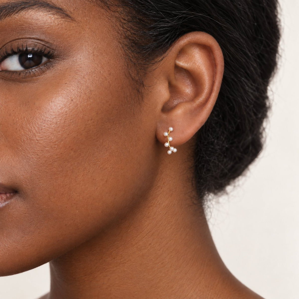 GIOVE MIO Aretes Fashion en Oro Amarillo de 18Kt con Perlas Cultivadas de Aguadulce. Oro 18Kt / Amarillo / 15X5MM