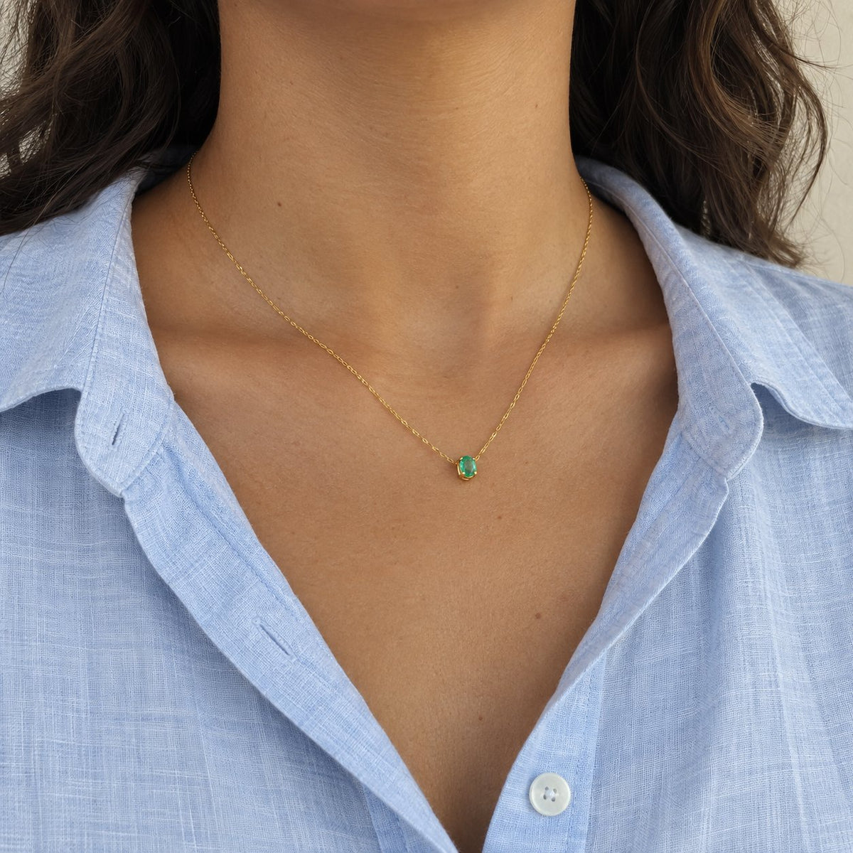 GIOVE MIO Cadena con Dije de Gema en Oro Amarillo de 14Kt con Esmeralda. Oro 14Kt / Amarillo / 5.5X4.3