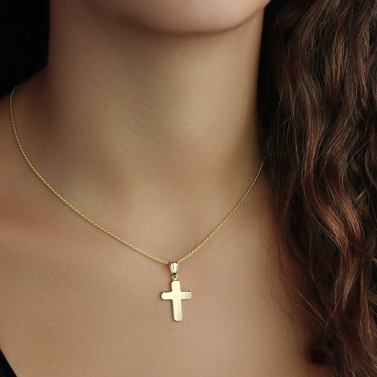 GIOVE MIO 14kt Yellow Gold Cross Pendant with Diamond. Exclusive expression of faith and style. Illuminate your look with this elegant piece!