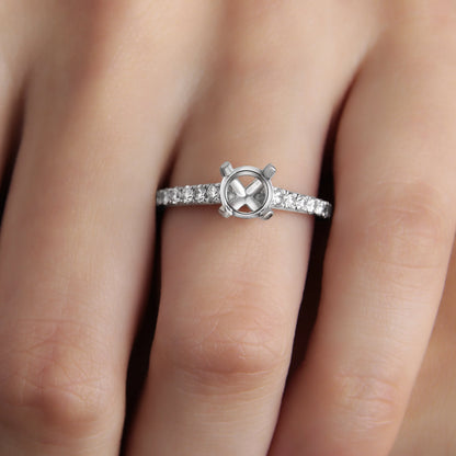 GIOVE MIO Montura de Anillo de Compromiso en Oro Blanco de 18Kt con Diamantes Naturales. Oro 18Kt / Blanco