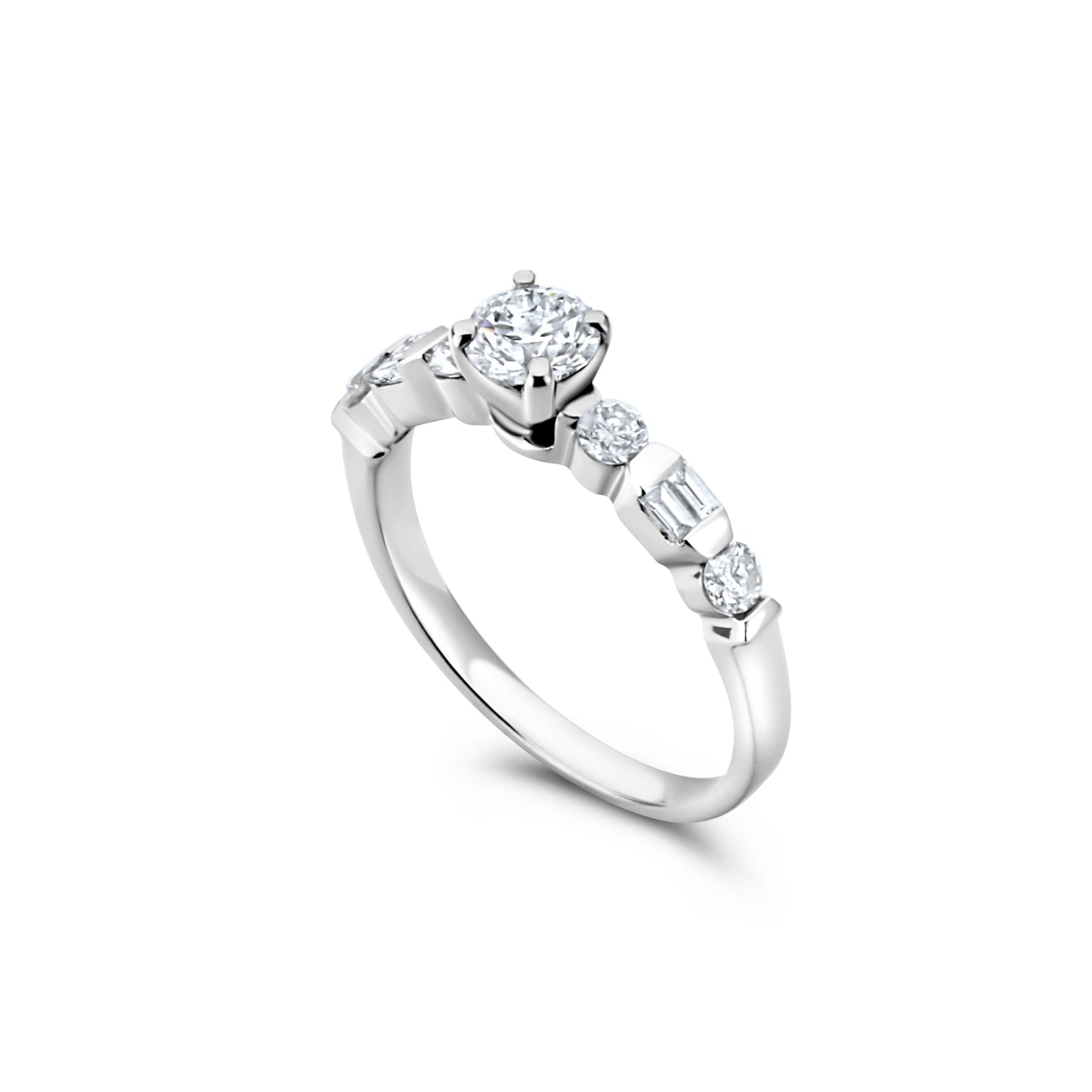 GIOVE MIO Anillo de Compromiso en Oro Blanco de 14Kt con Diamante Creado en Laboratorio y Diamantes Naturales. Oro 14Kt / Blanco