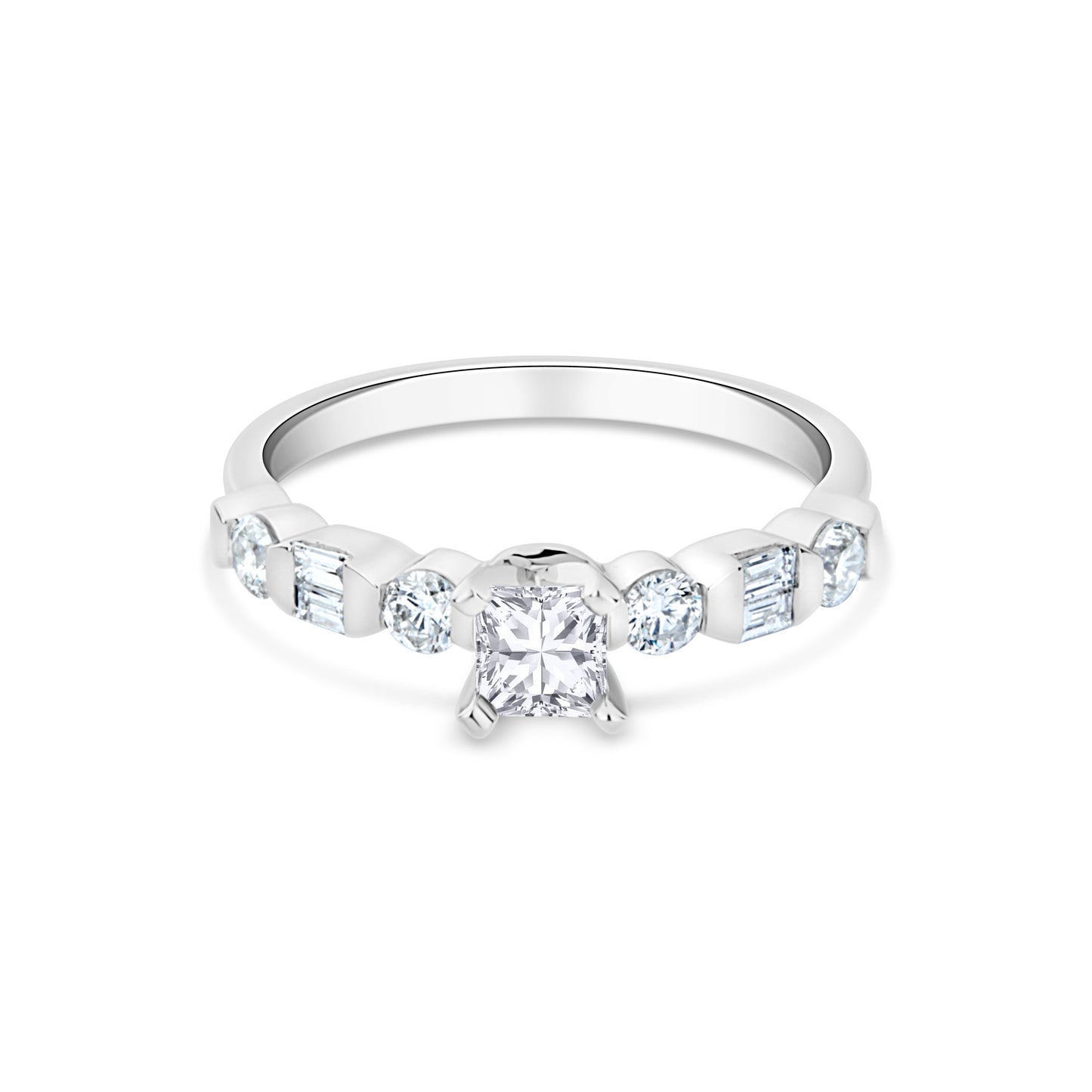 GIOVE MIO Anillo de Compromiso en Oro Blanco de 14Kt con Diamante Creado en Laboratorio y Diamantes Naturales. Oro 14Kt / Blanco