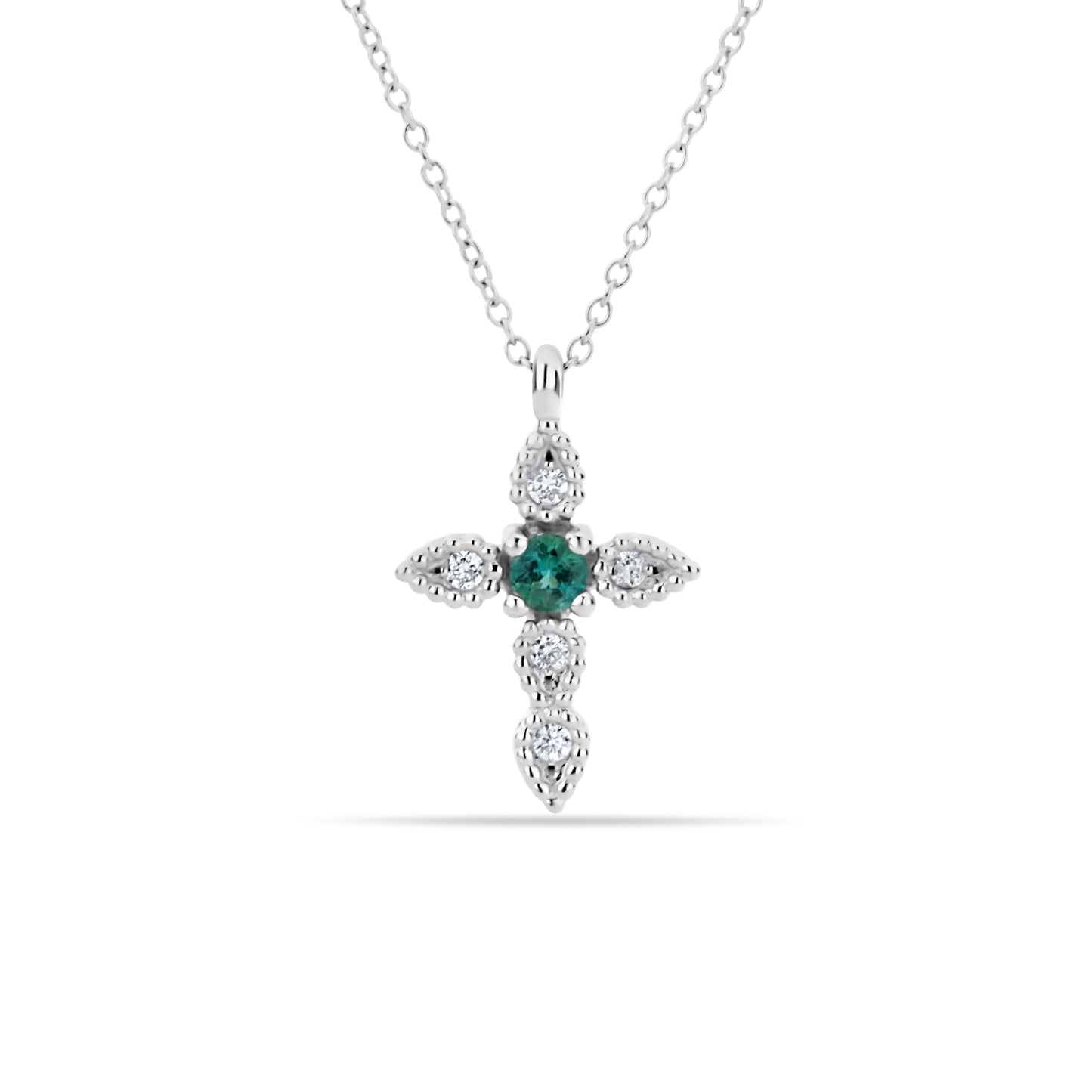 GIOVE MIO Cadena con Dije de Cruz en Oro Blanco de 18Kt con Esmeralda y Diamantes Naturales. Oro 18Kt / Blanco / 15X17MM