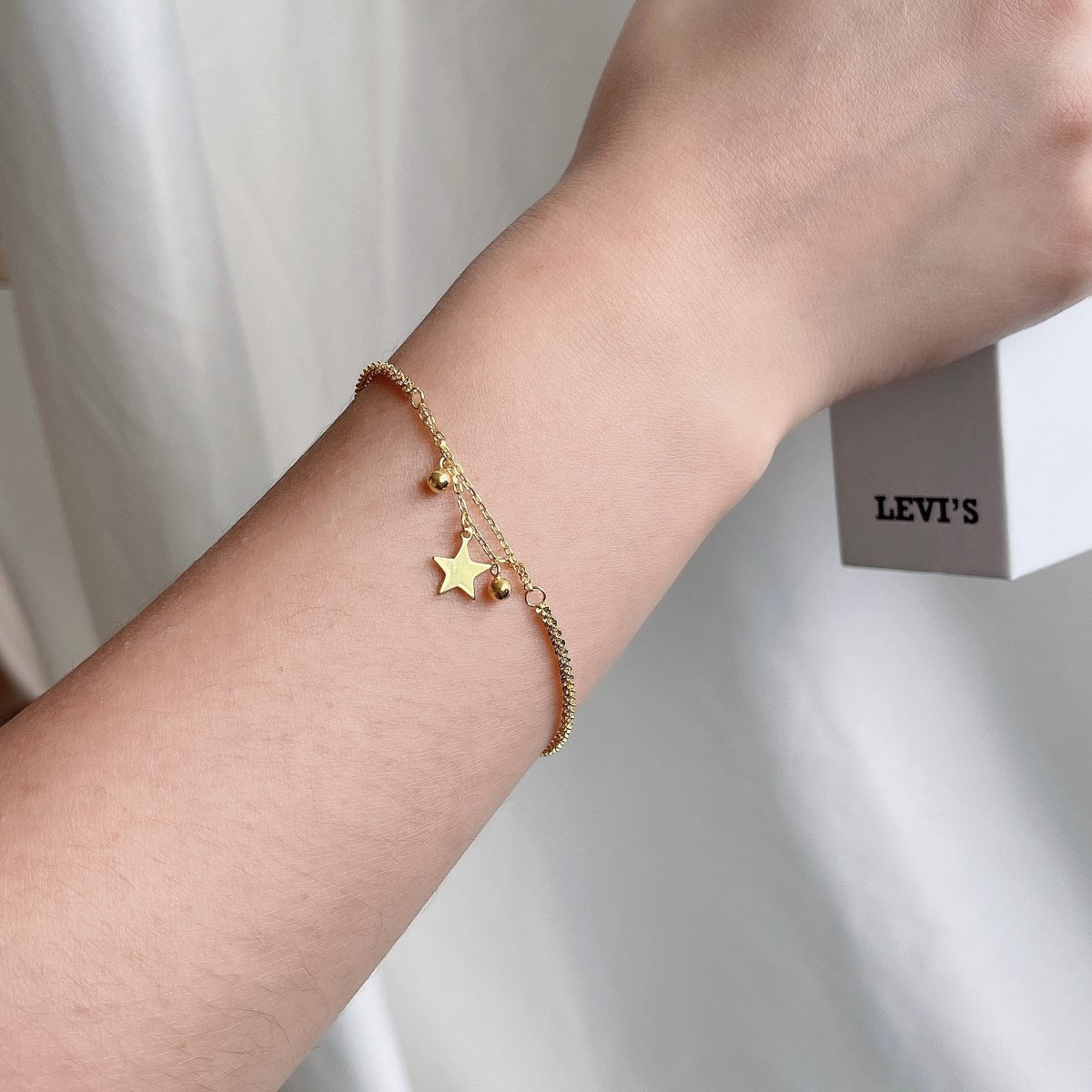 GIOVE MIO Pulsera de Cadena con Dijes Varios en Plata 925 Bañada en Oro Amarillo de 18Kt. Plata 925 Bañada en Oro 18Kt / Amarillo