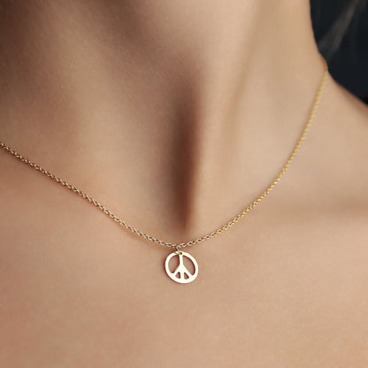 GIOVE MIO Cadena con Dije de Paz y Amor en Oro Amarillo de 18Kt. Oro 18Kt / Amarillo / 10MM