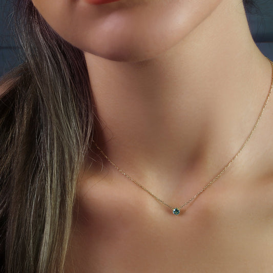 GIOVE MIO Cadena con Dije de Gema en Oro Amarillo de 14Kt con Topacio Azul Sky Blue. Oro 14Kt / Amarillo / 5.6MM