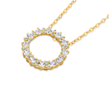 GIOVE MIO Cadena con Dije Circular y Gemas en Oro Amarillo de 14Kt con Topacios Blancos. Oro 14Kt / Amarillo / 14MM