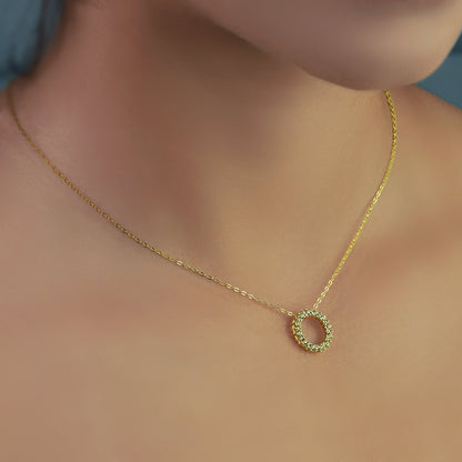 GIOVE MIO Cadena con Dije Circular y Gemas en Oro Amarillo de 14Kt con Peridotos y Topacios Blancos. Oro 14Kt / Amarillo / 14MM