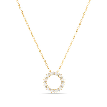 GIOVE MIO Cadena con Dije Circular y Gemas en Oro Amarillo de 14Kt con Ópalos y Zafiros Blancos. Oro 14Kt / Amarillo / 14MM