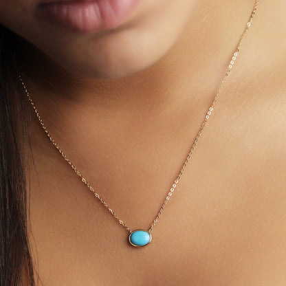 GIOVE MIO Cadena con Dije de Gema en Oro Amarillo de 18Kt con Turquesa. Oro 18Kt / Amarillo / 9.5X7.5MM