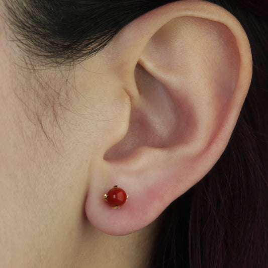 GIOVE MIO Aretes de Bebe en Oro Amarillo de 18Kt con Corales. Oro 18Kt / Amarillo / 5MM