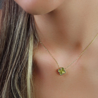 GIOVE MIO Cadena con Dije de Flor en Oro Amarillo de 18Kt. Oro 18Kt / Amarillo / 10X10MM
