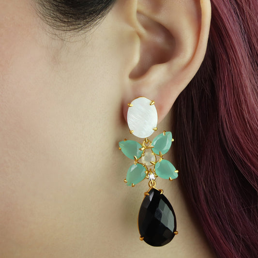 GIOVE MIO Aretes Colgantes en Plata 925 Bañada en Oro Amarillo de 18Kt con Madre Perla y Calcedonia. Plata 925 Bañada en Oro 18Kt / Amarillo / 15X60MM