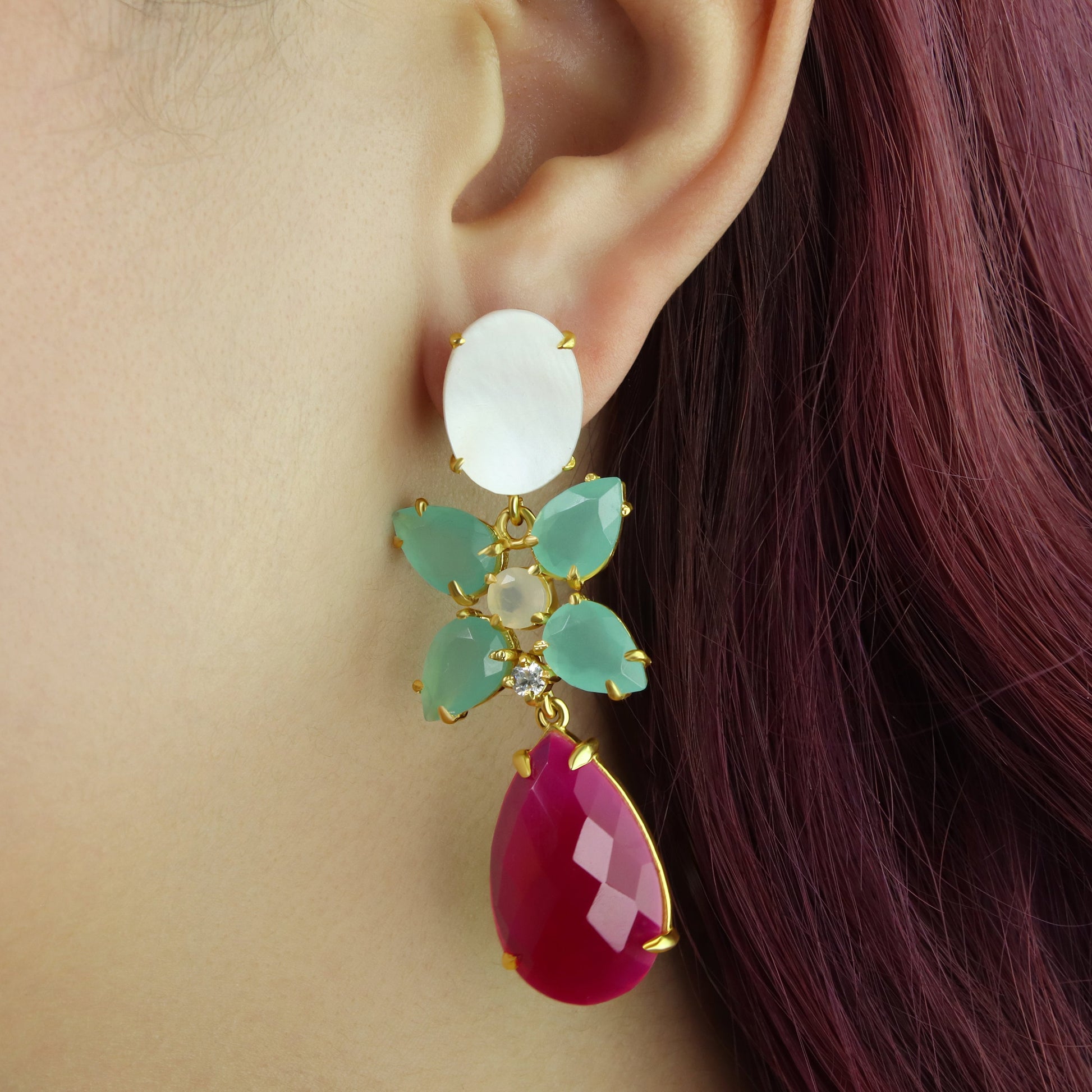 GIOVE MIO Aretes Colgantes en Plata 925 Bañada en Oro Amarillo de 18Kt con Cuarzo, Calcedonia y Madre Perla. Plata 925 Bañada en Oro 18Kt / Amarillo / 15X60MM