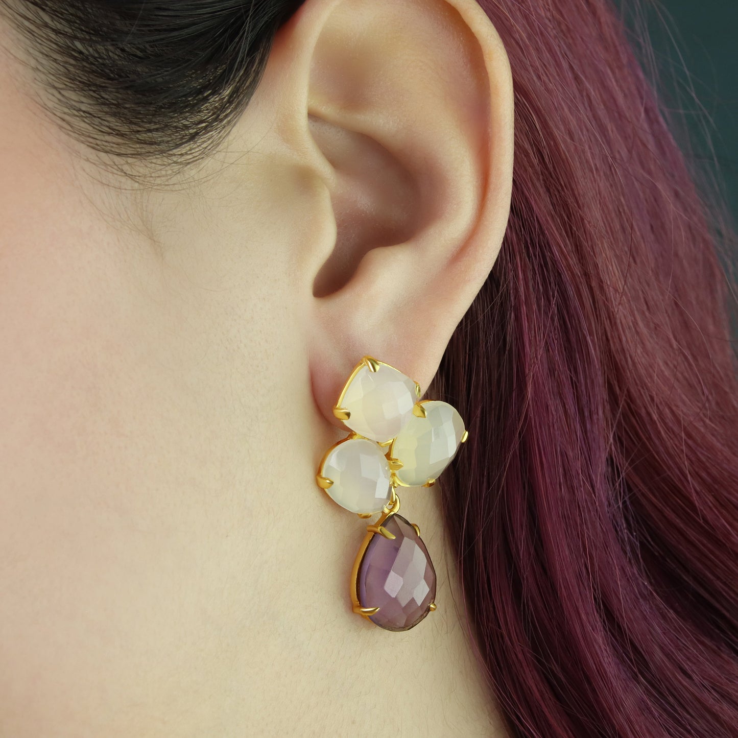 GIOVE MIO Aretes Colgantes Two Ways en Plata 925 Bañada en Oro Amarillo de 18Kt con Calcedonia y Cuarzo. Plata 925 Bañada en Oro 18Kt / Amarillo / 20X37MM