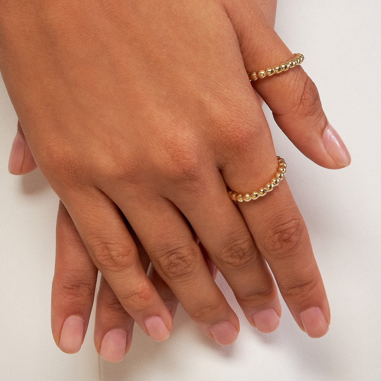 GIOVE MIO: ¡Deslumbra con nuestro anillo fashion de oro amarillo de 14kt US 6! ¡Atrévete a brillar como nunca antes! ORO 14KT / AMARILLO