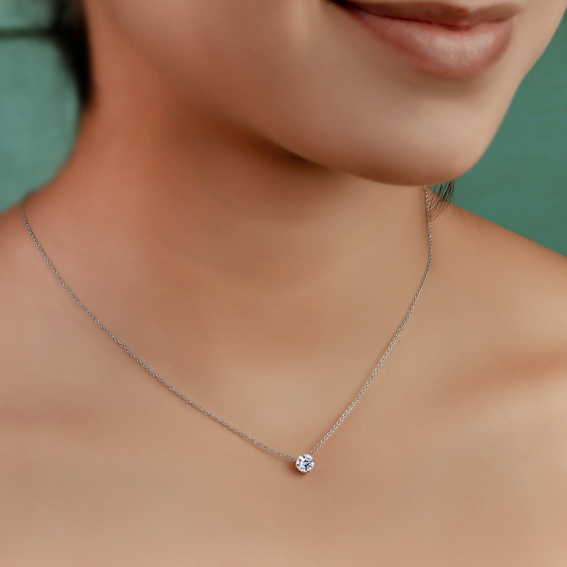 GIOVE MIO Cadena con Dancing Diamond en Oro Blanco de 14Kt con Diamante Creado en Laboratorio. Oro 14Kt / Blanco / 6MM