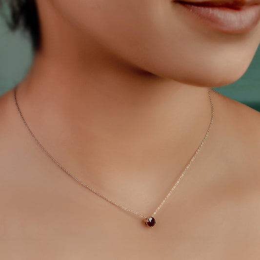 GIOVE MIO Cadena con Dije de Gema en Oro Rosado de 14Kt con Rubí. Oro 14Kt / Rosado / 5.6MM