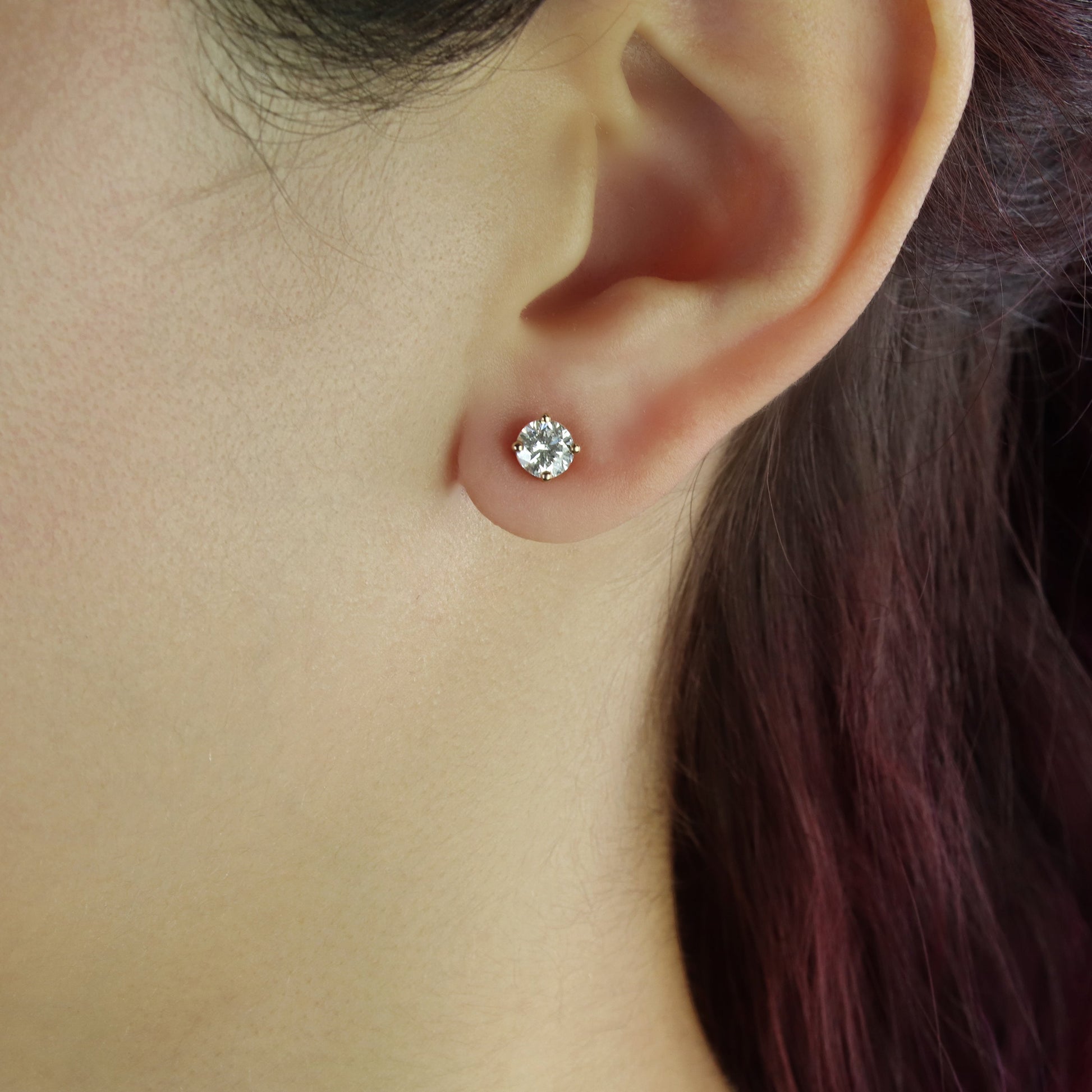 GIOVE MIO Studs en Oro Rosado de 14Kt con Diamante Creado en Laboratorio. Oro 14Kt / Rosado / 5MM