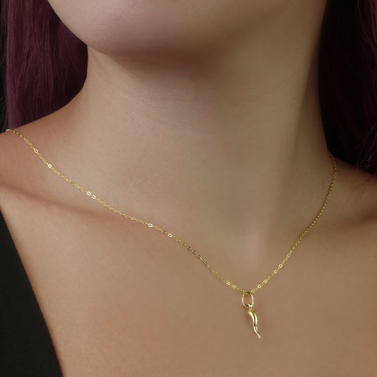 GIOVE MIO: 18kt Yellow Gold Cornetto Pendant for Good Fortune and Spiritual Protection. Find the balance and inner peace you seek! Make it yours today!