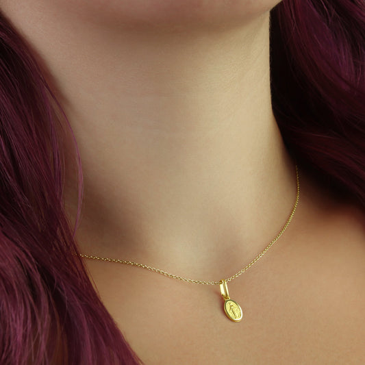 GIOVE MIO: 18kt Yellow Gold Miraculous Virgin Medal - Divine protection and elegance in one jewel!