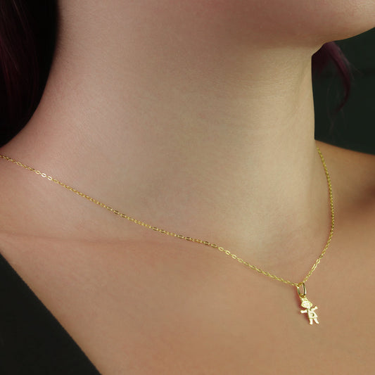 GIOVE MIO: 18kt Yellow Gold Children's Pendant. Fun and charming accessory for your little treasure! Make them shine with this beautiful 18kt gold pendant! Perfect for gifting on any special occasion! Add it to their jewelry collection today!