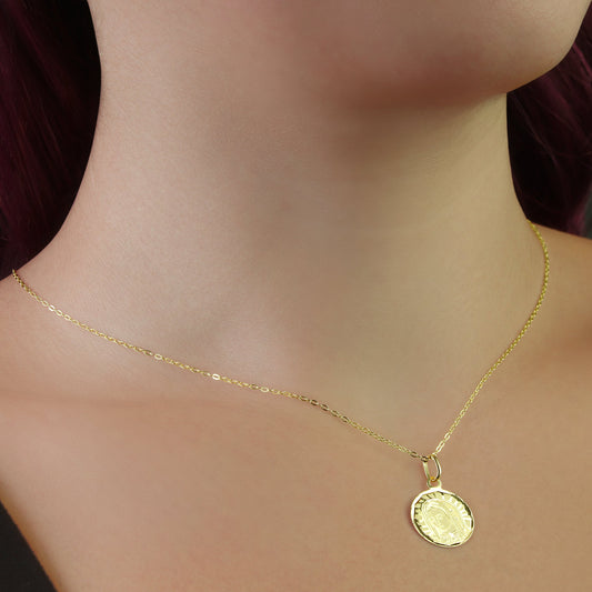 GIOVE MIO: Exclusive 18kt Yellow Gold Virgin of Guadalupe Medal - Elevate your faith with style and elegance with this beautiful religious piece. Make it yours now!