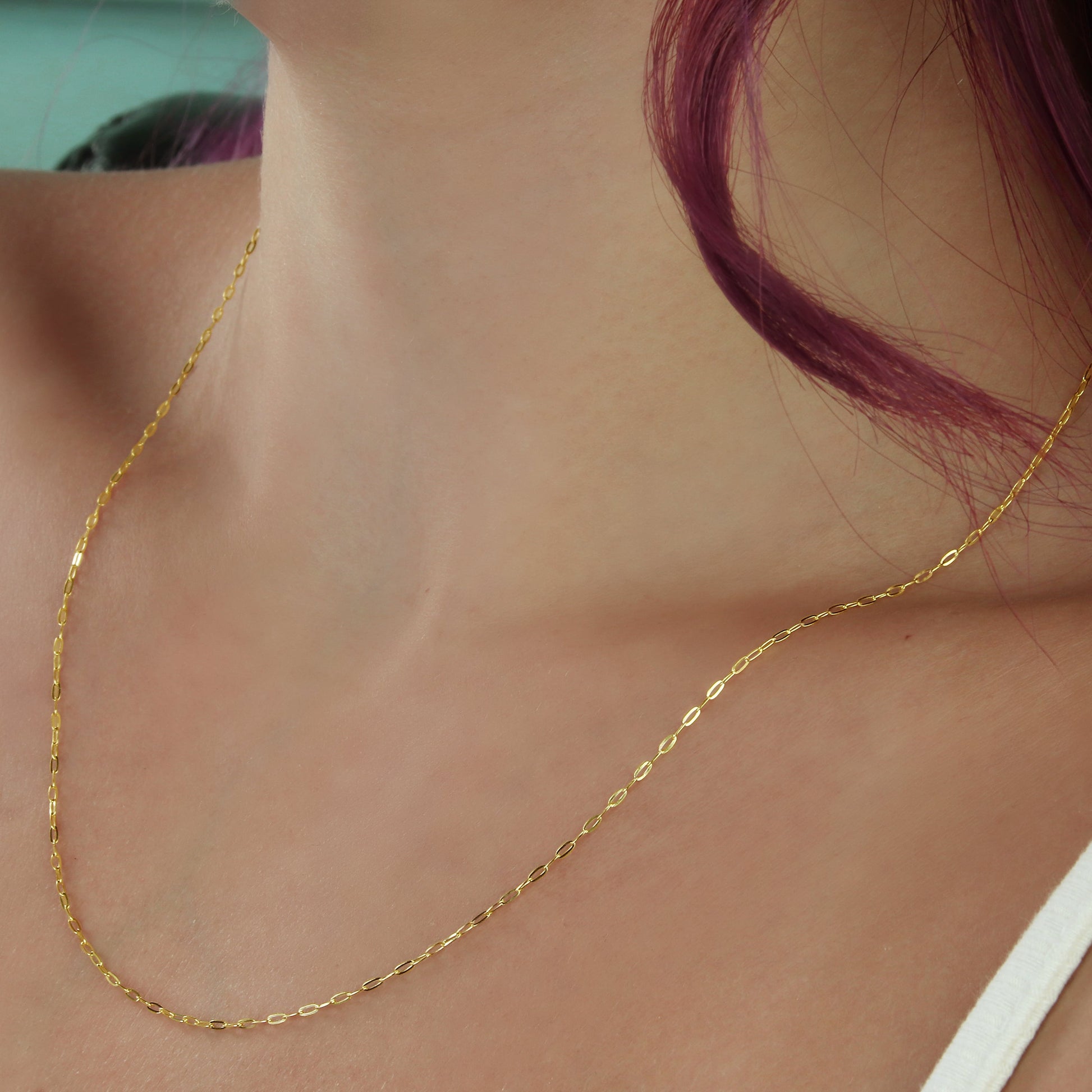 GIOVE MIO: 18kt Yellow Gold 45 CM Clip Chain Necklace – Elegance and style in every detail. Stand out with this exclusive design that adds a touch of luxury and sophistication to any occasion. Own this timeless piece today!