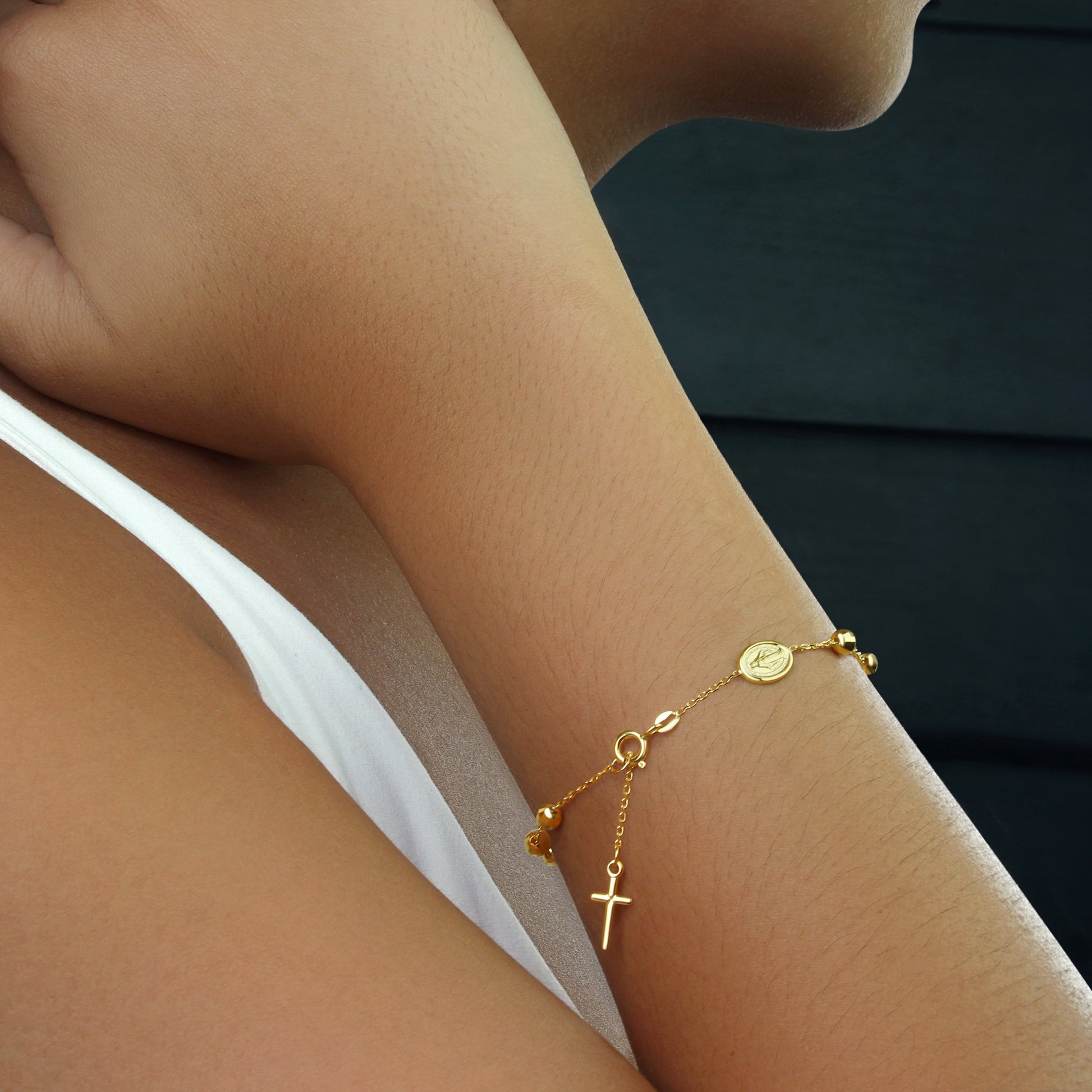 GIOVE MIO Denario con Medalla de La Virgen Milagrosa y Cruz en Oro Amarillo de 18Kt. Oro 18Kt / Amarillo / 3.8MM MED 7X10MM