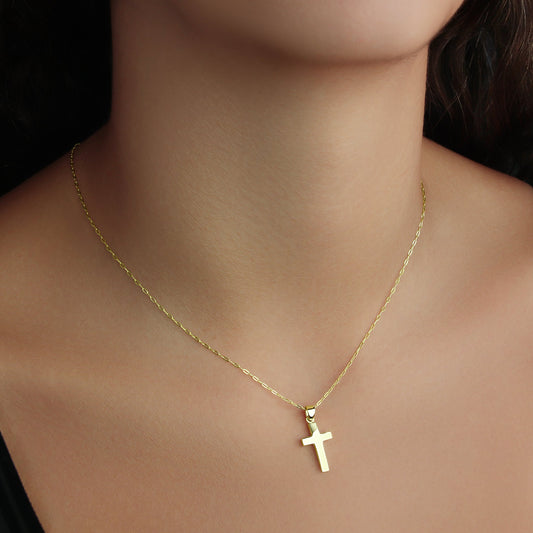 GIOVE MIO 14kt Yellow Gold Cross Pendant with Diamond. Exclusive and meaningful jewelry. Shine with style and significance!