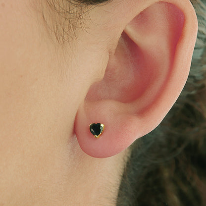 GIOVE MIO Studs en Oro Amarillo de 14Kt con Zafiros Azules. Oro 14Kt / Amarillo / 4.4X4.4MM