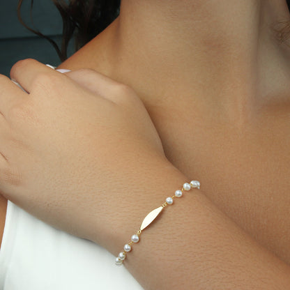 GIOVE MIO Esclava con Placa y Perlas en Oro Amarillo de 14Kt con Perlas Cultivadas de Aguadulce. Oro 14Kt / Amarillo / 5X21MM