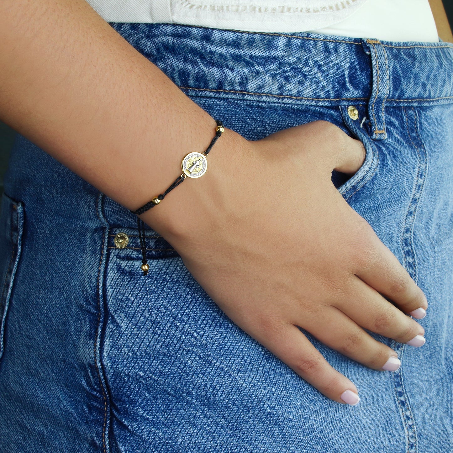 GIOVE MIO Pulsera de Cordon con Medalla de San Benito en Oro Amarillo de 14Kt. Oro 14Kt / Amarillo / 12MM